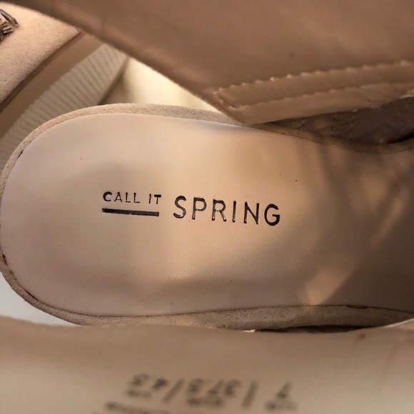Call It Spring Suede Heels Size 7 - Picture 7 of 8